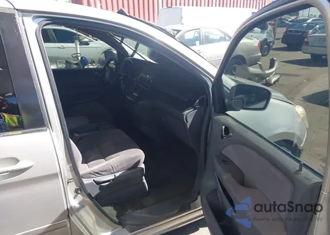 2005 Honda Odyssey Ex z USA, uszkodzony, nr VIN 5FNRL38495B416810